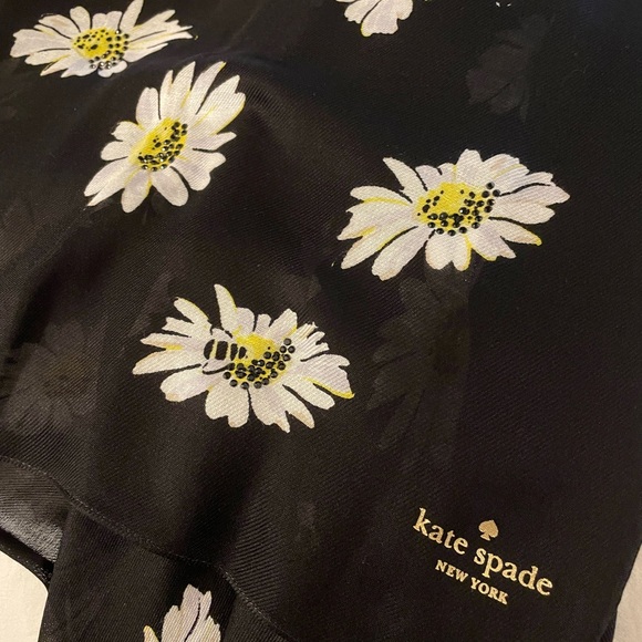 Kate Spade large scarf - Picture 2 of 3